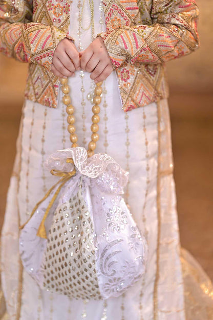 Qurratulain saqib - AK Galleria