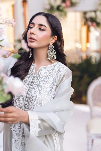 Nimra Kashif - AK Galleria