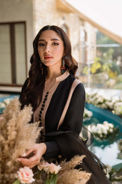 Nimra Kashif - AK Galleria