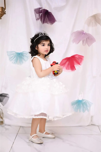 Qurratulain saqib - AK Galleria