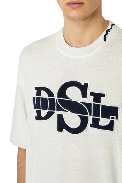 Diesel white T-shirt with large navy DS L graphic logo close-up