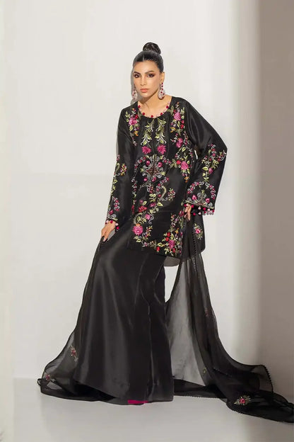 Nimra Kashif - AK Galleria