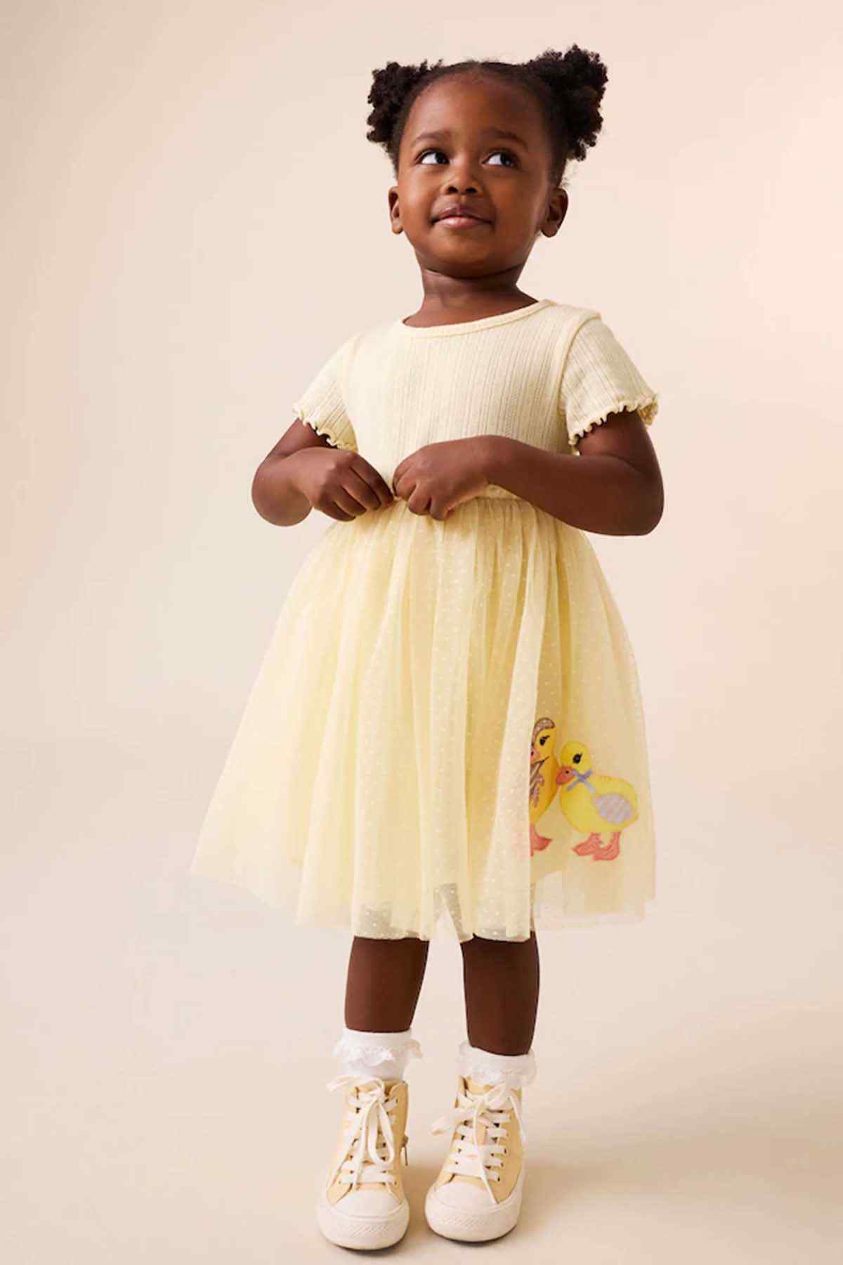 Girls' pale yellow short-sleeve dress with bunny and chick applique