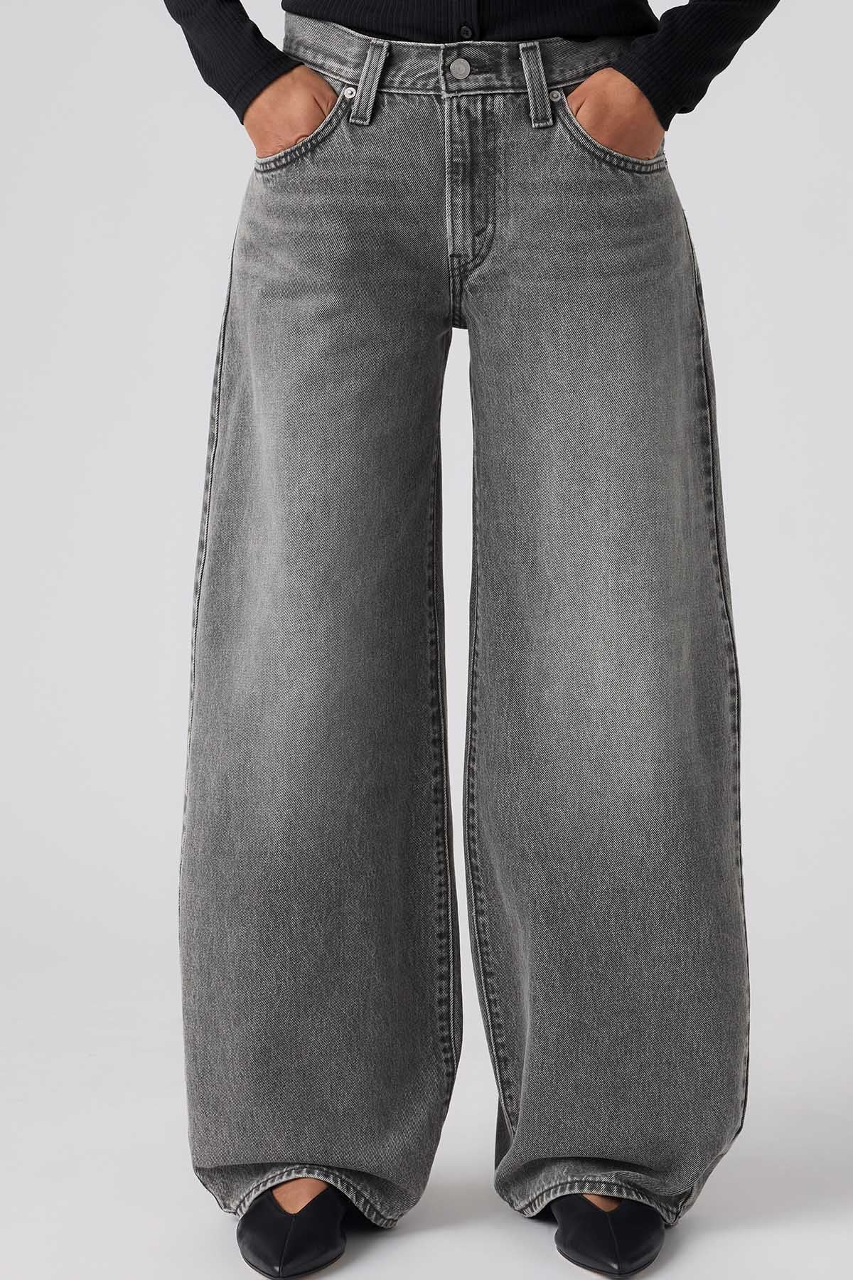 Levi's