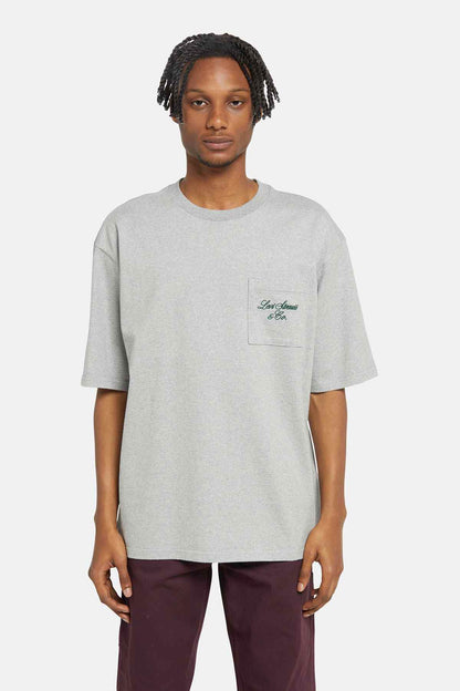 Levi's grey short-sleeve T-shirt with chest graphic logo