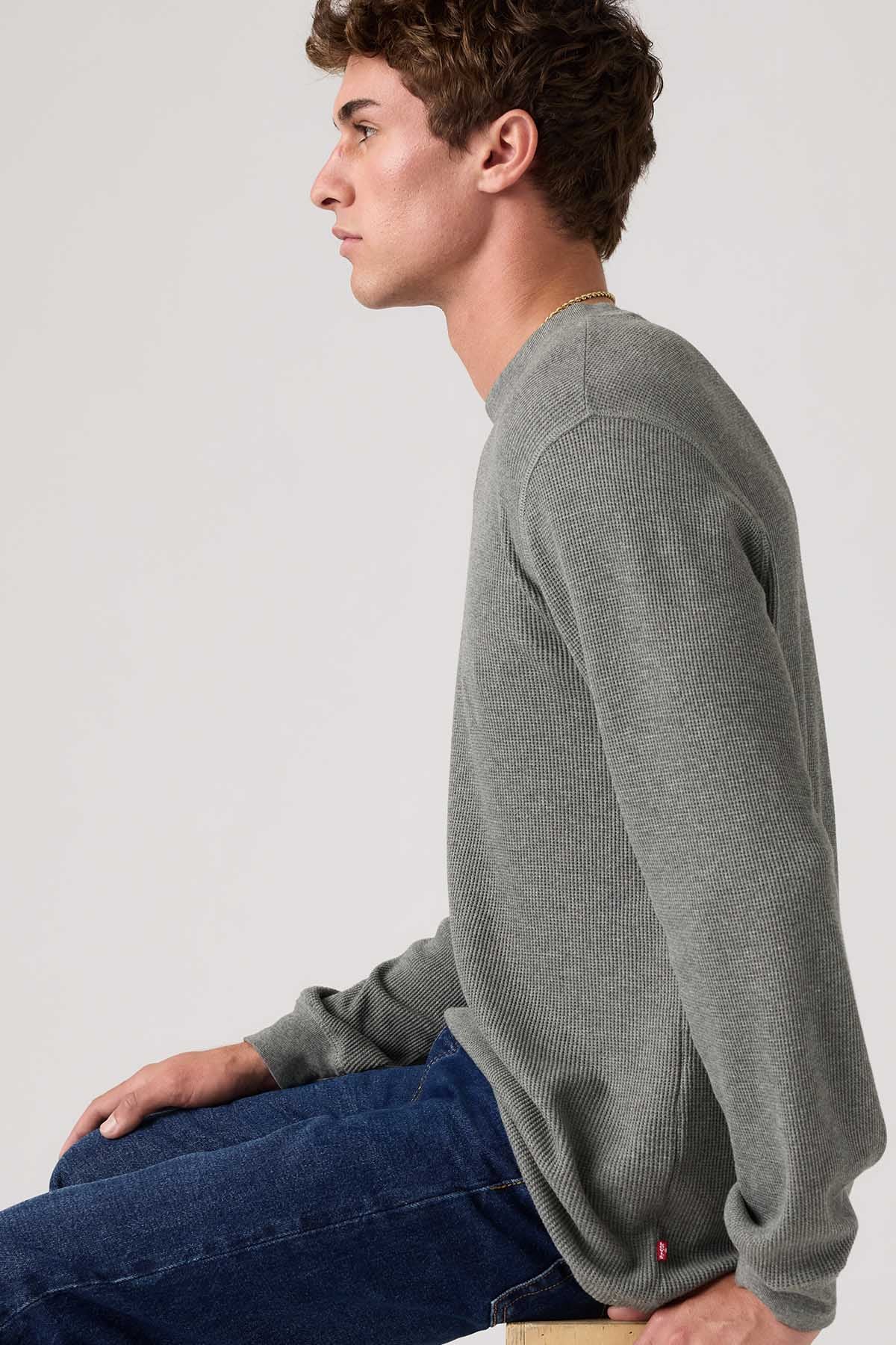 Levi's