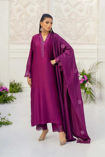 Nimra Kashif - AK Galleria