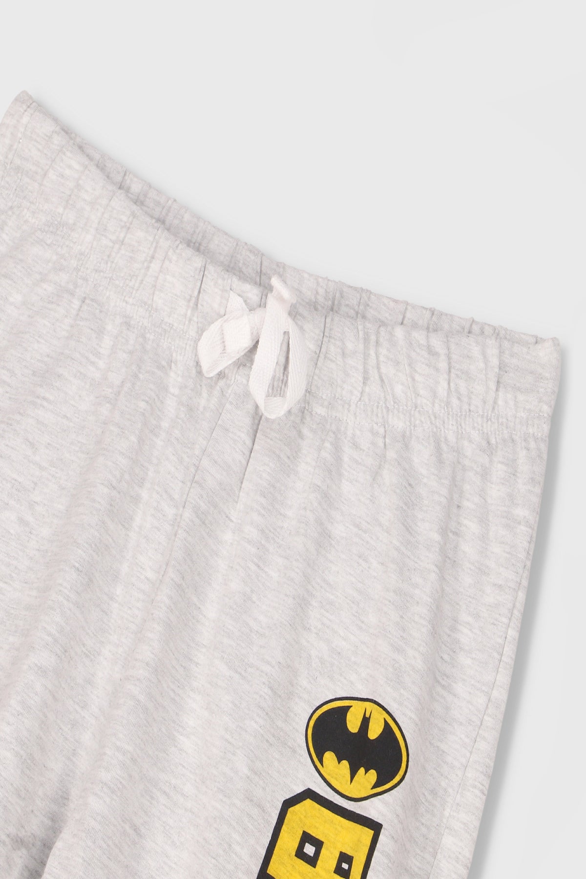 Kids' light gray Batman emblem shorts with drawstring waist