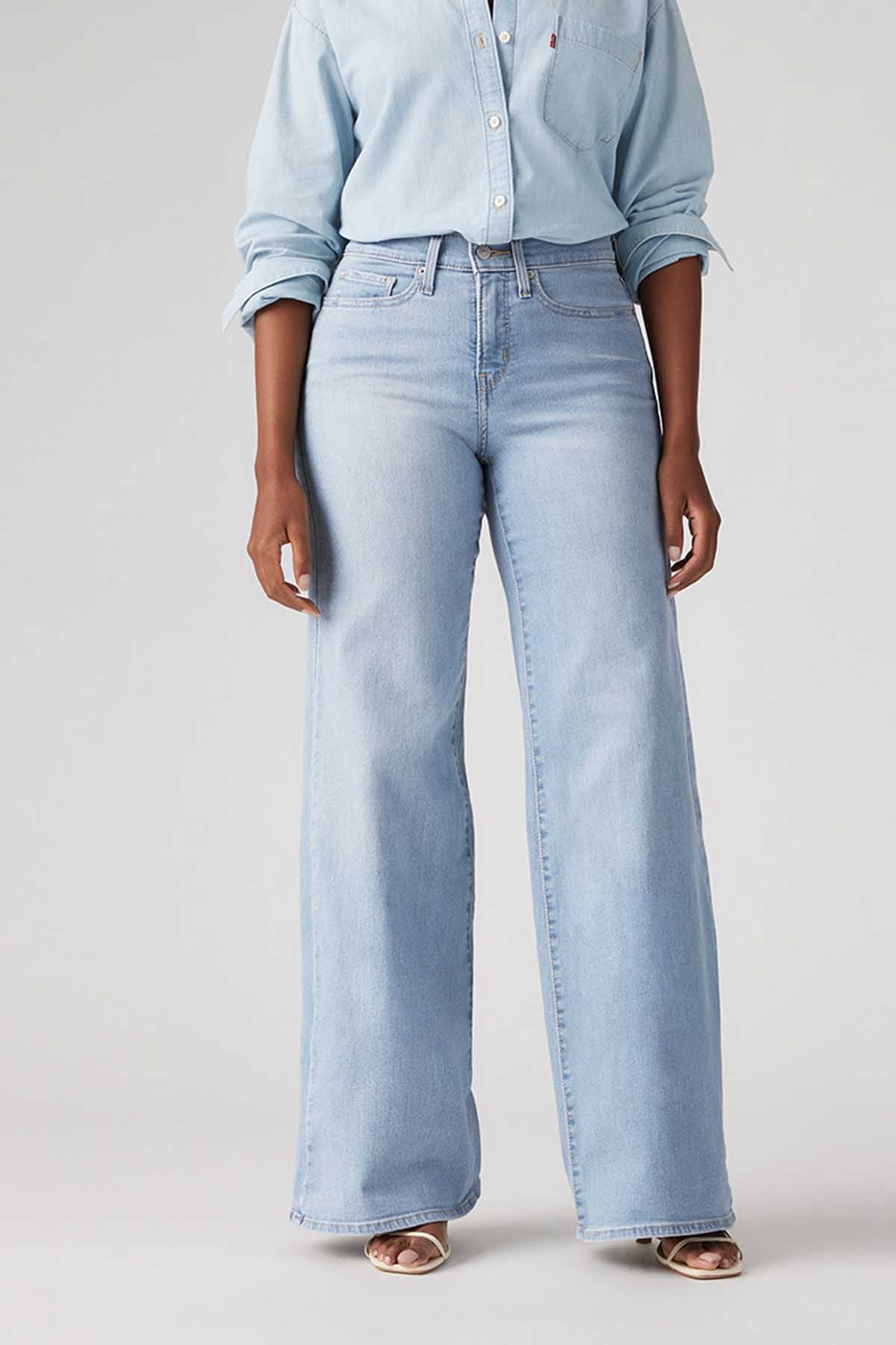 Levi's