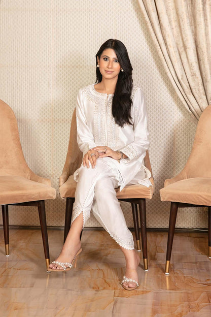 Nimra Kashif - AK Galleria