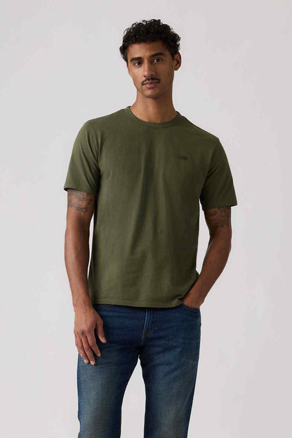 Men's green crew-neck T-shirt with short sleeves and small chest logo