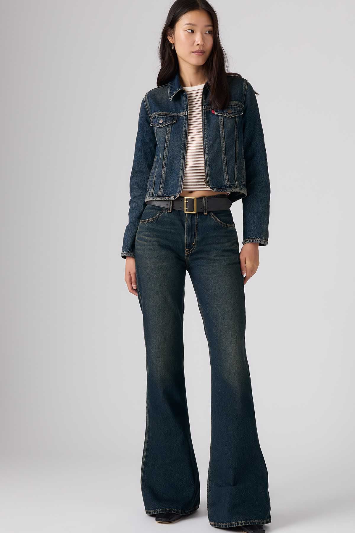 Levi's