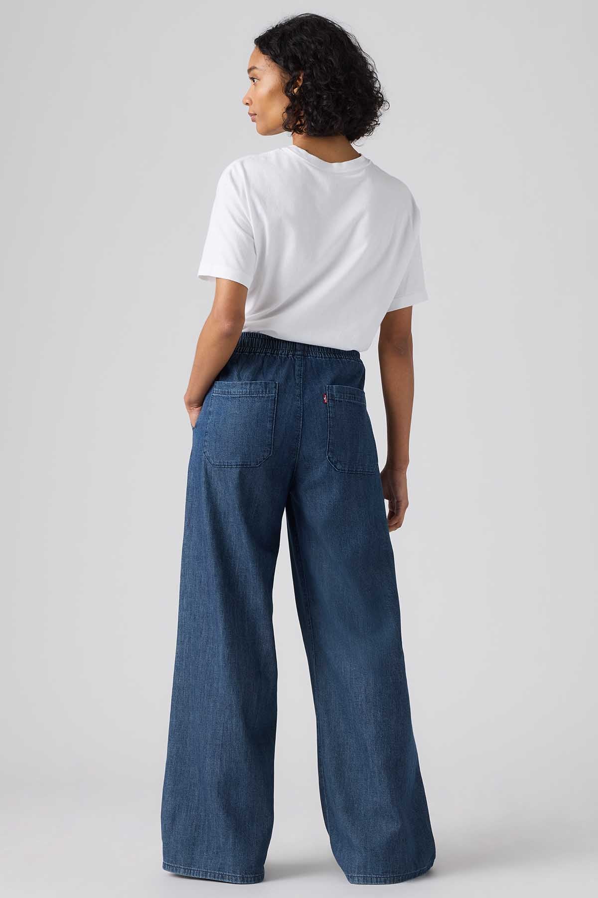 Levi's