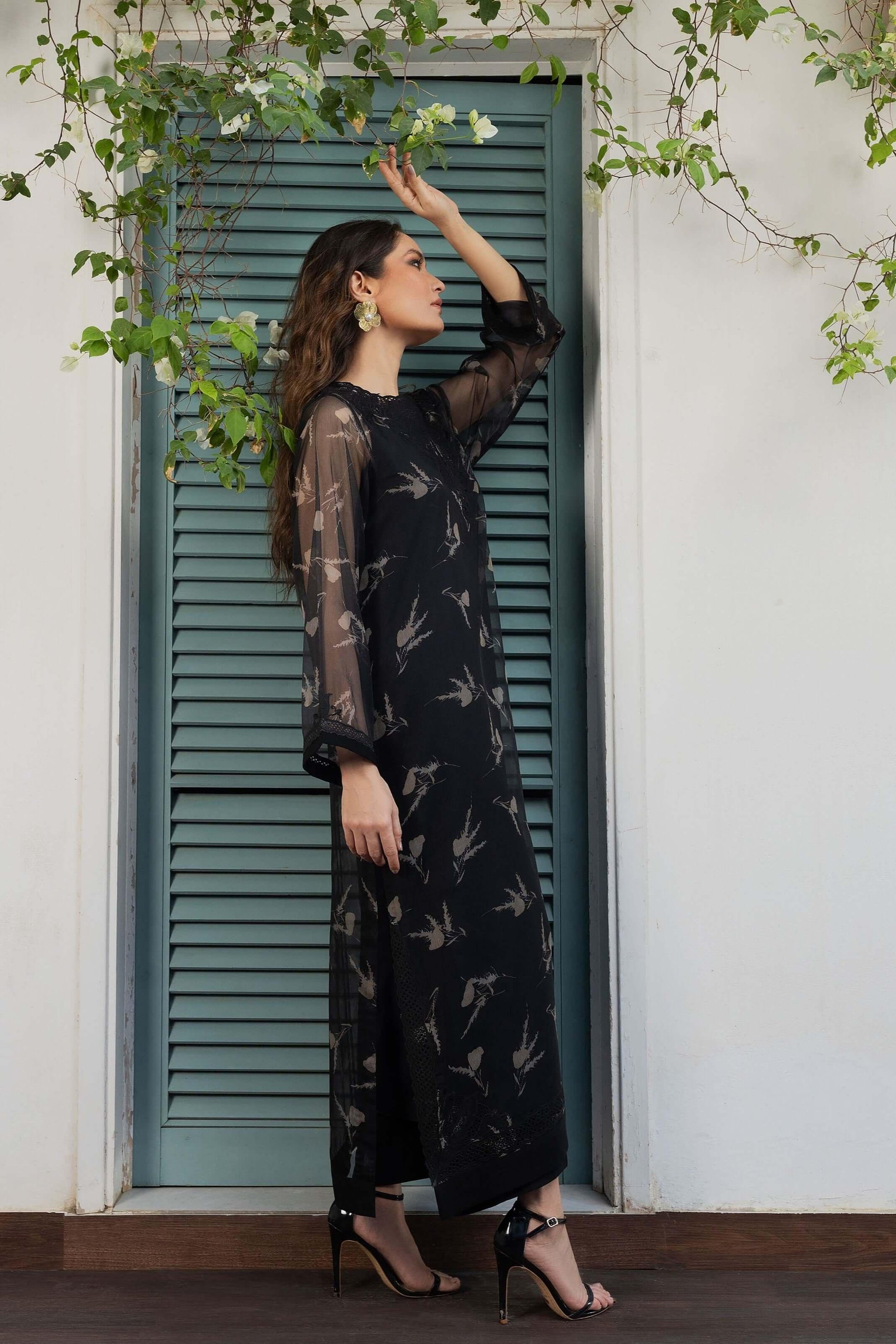 Velour - AK Galleria