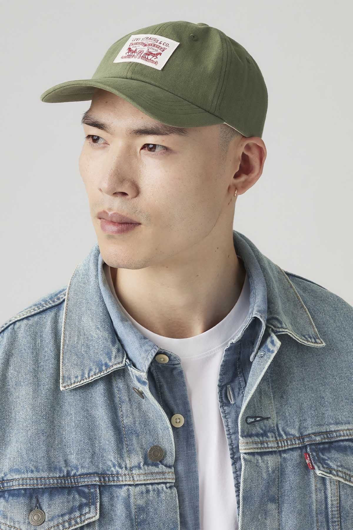 Levi's