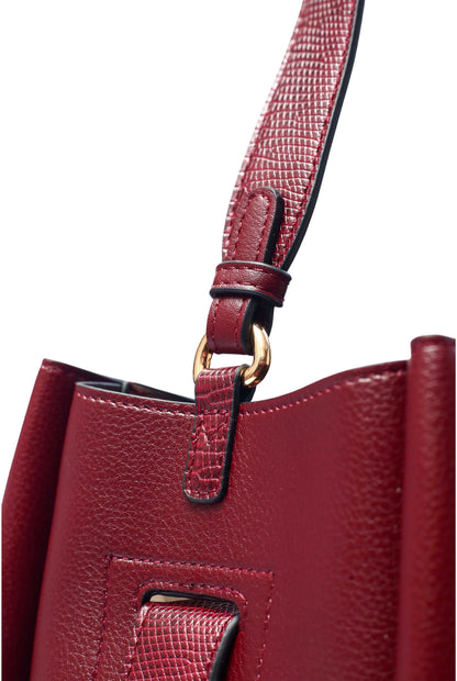 Berry leather shoulder strap with gold buckle and ring attachment at top