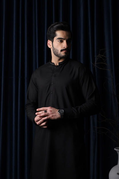 Mazham men’s black kurta with stand collar and button-front detail