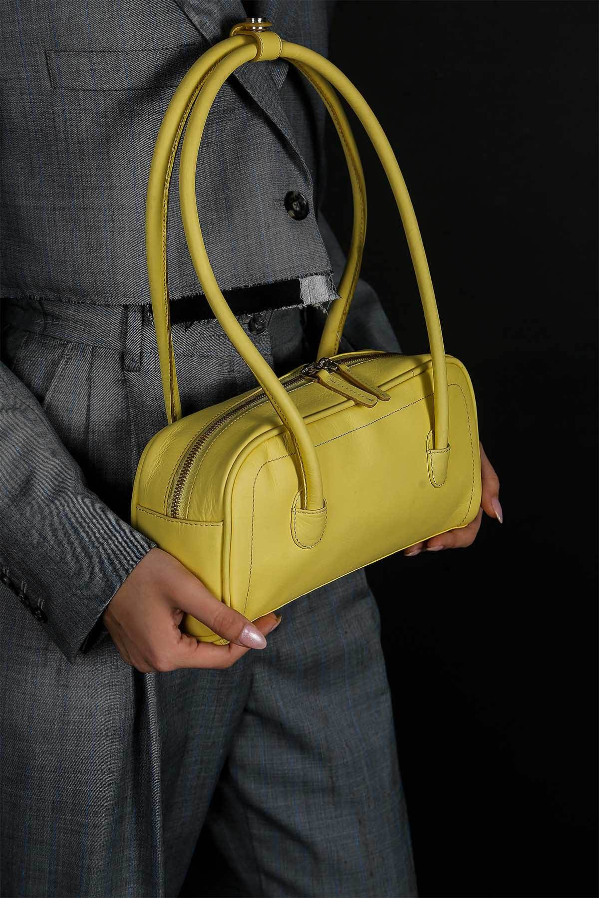 HIBISCUS butter yellow handbag with rounded top handles and front zipper pocket