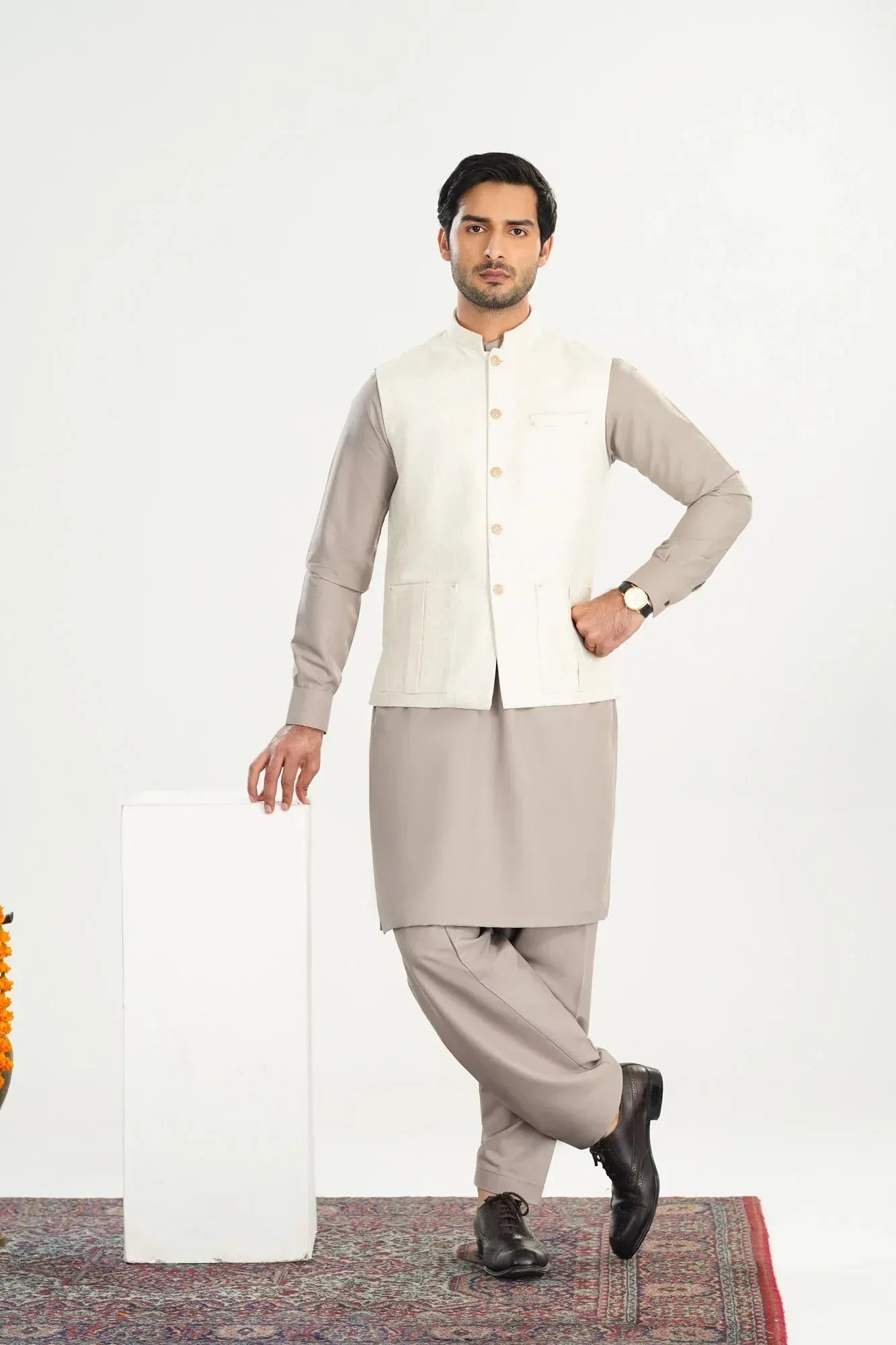 MURAQSH - AK Galleria