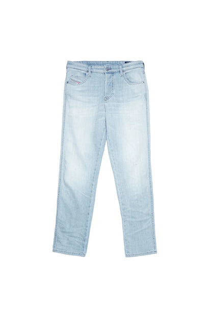 Light blue straight-leg jeans, five-pocket design with belt loops, studio cutout.