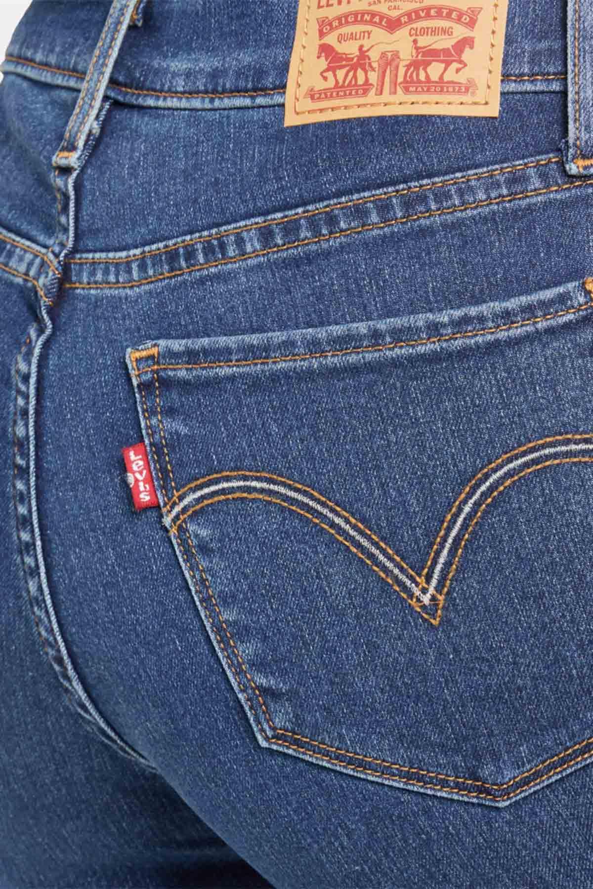 Levi's