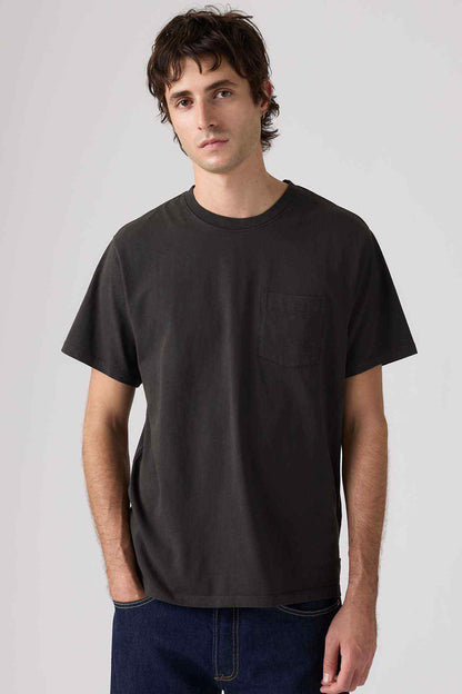 Levi's black crew-neck short-sleeve T-shirt with chest pocket