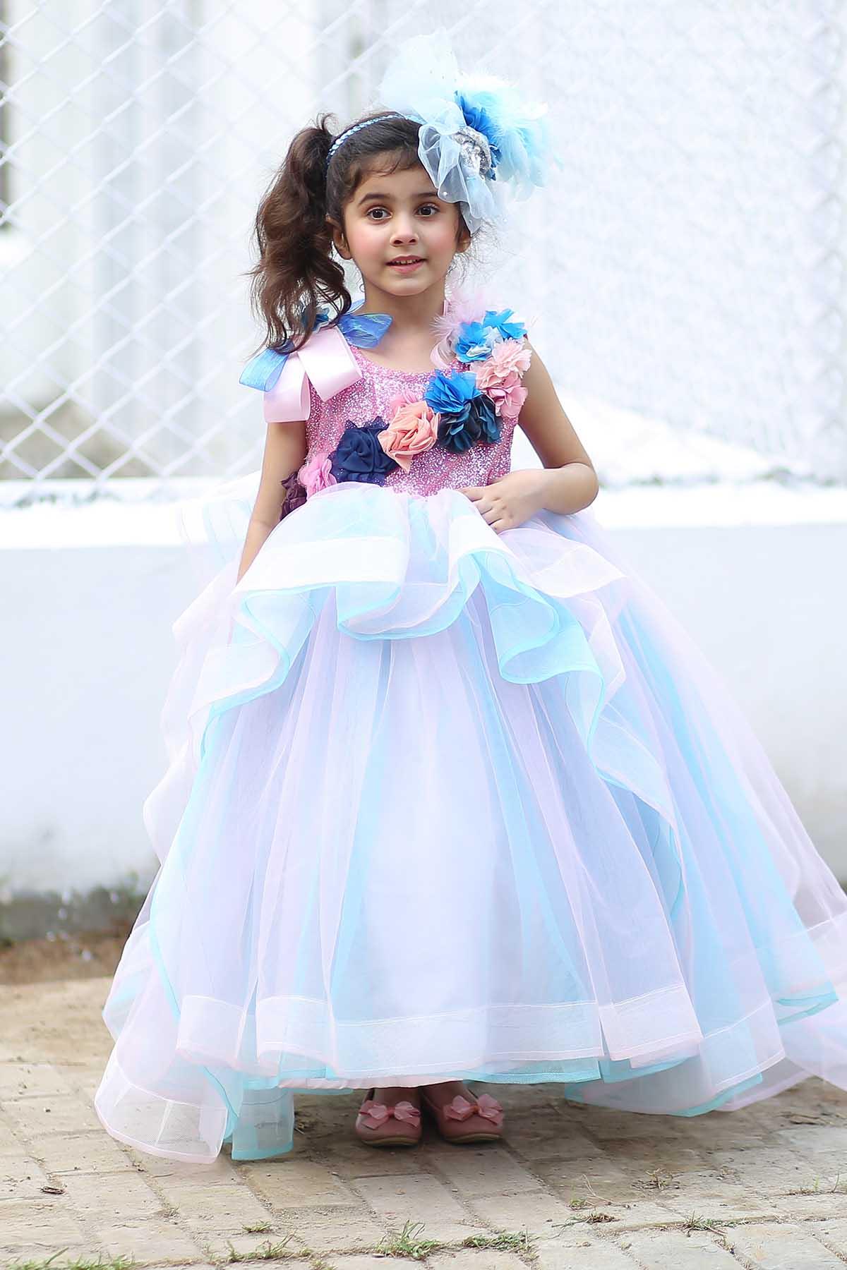 Qurratulain saqib - AK Galleria