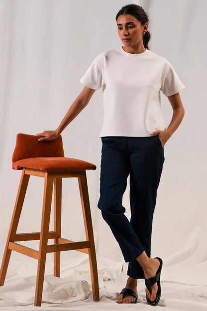 MILES cropped pants in navy, straight leg with front fly and belt loops