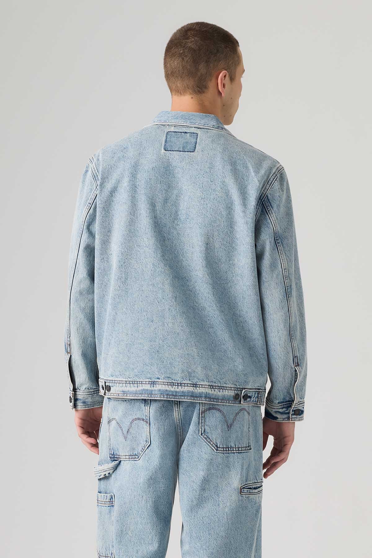 Levi's