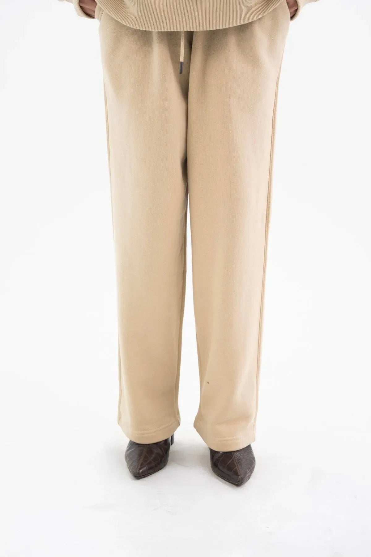 Brackets - AK Galleria