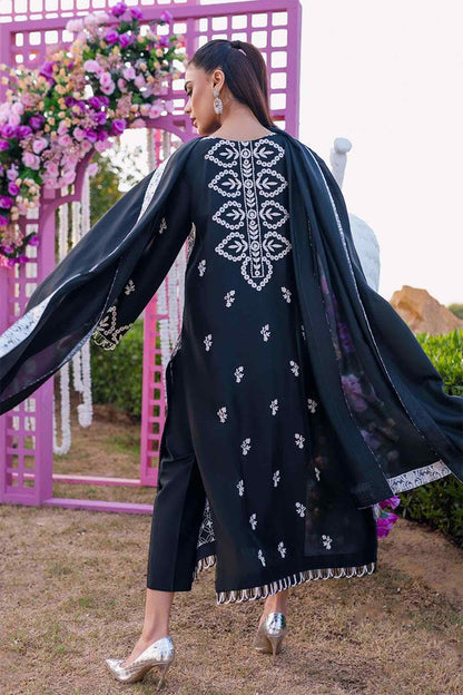 Nimra Kashif - AK Galleria