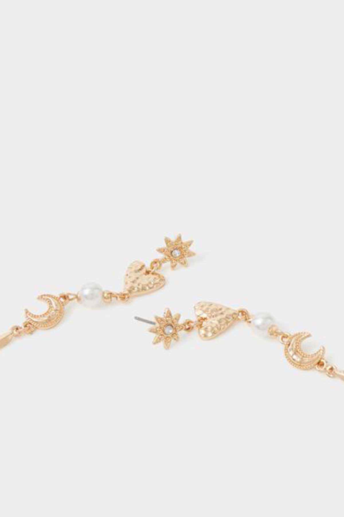 Gold charm bracelet with star, moon, and pearl dangle beads
