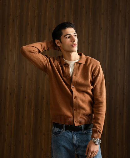 Men's fitted brown cardigan with button front and ribbed hem, hand-behind-head