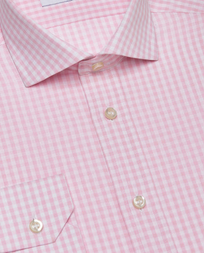 Camicissima pink gingham dress shirt close-up of collar and buttons