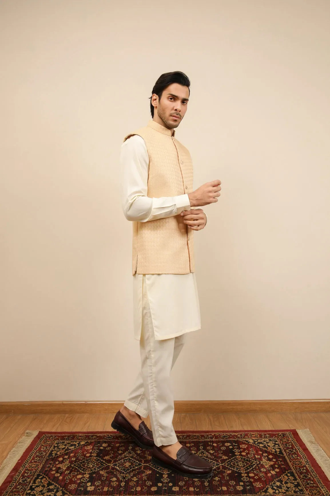 MURAQSH - AK Galleria