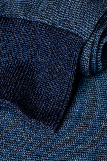 Charles Tyrwhitt blue textured knit sock cuff and stitch detail