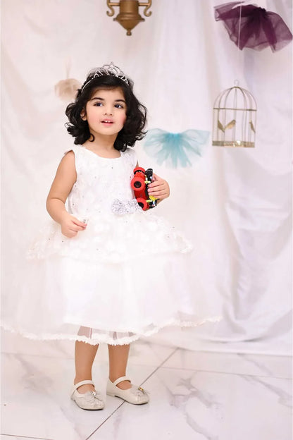 Qurratulain saqib - AK Galleria