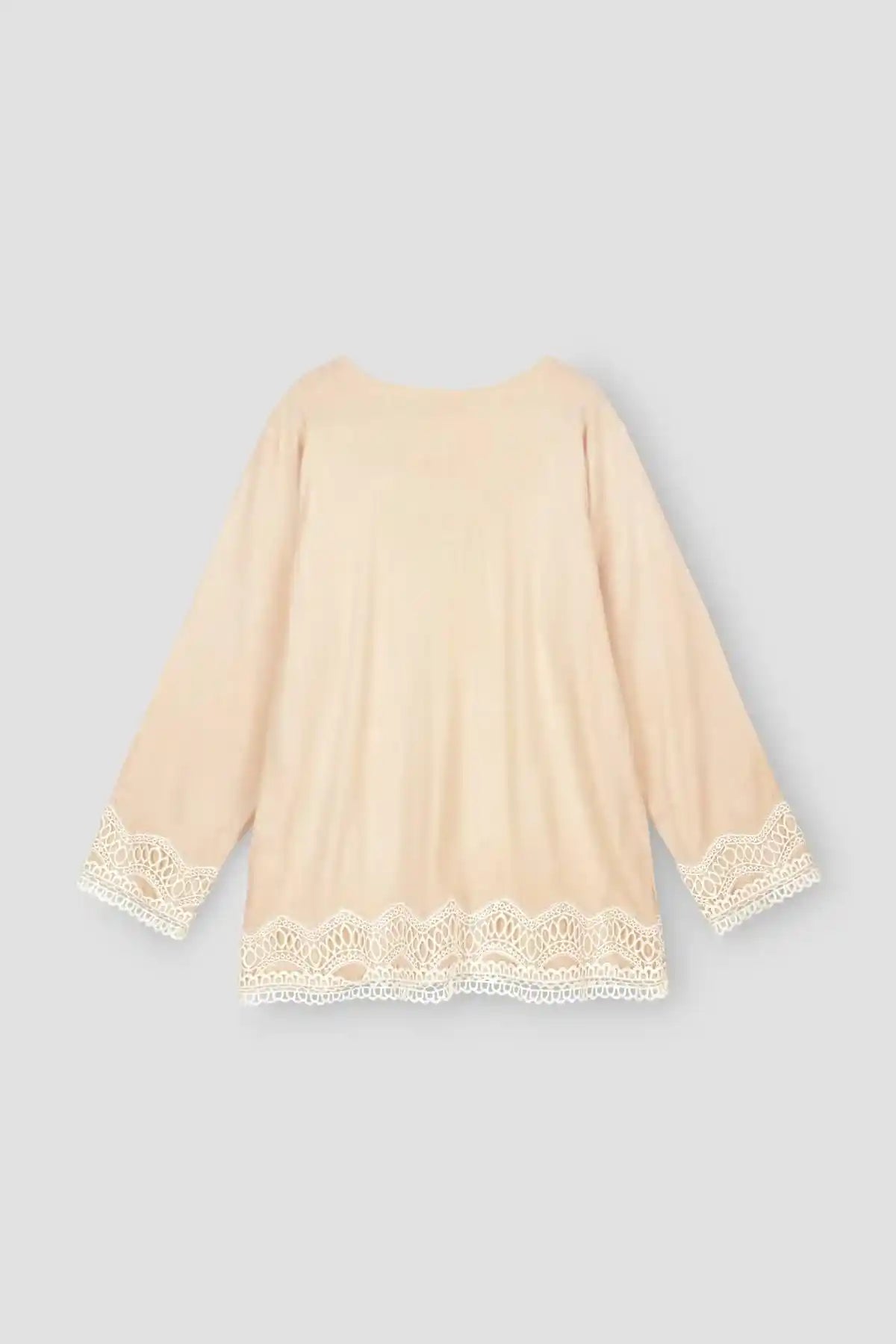 Solid Laces Top