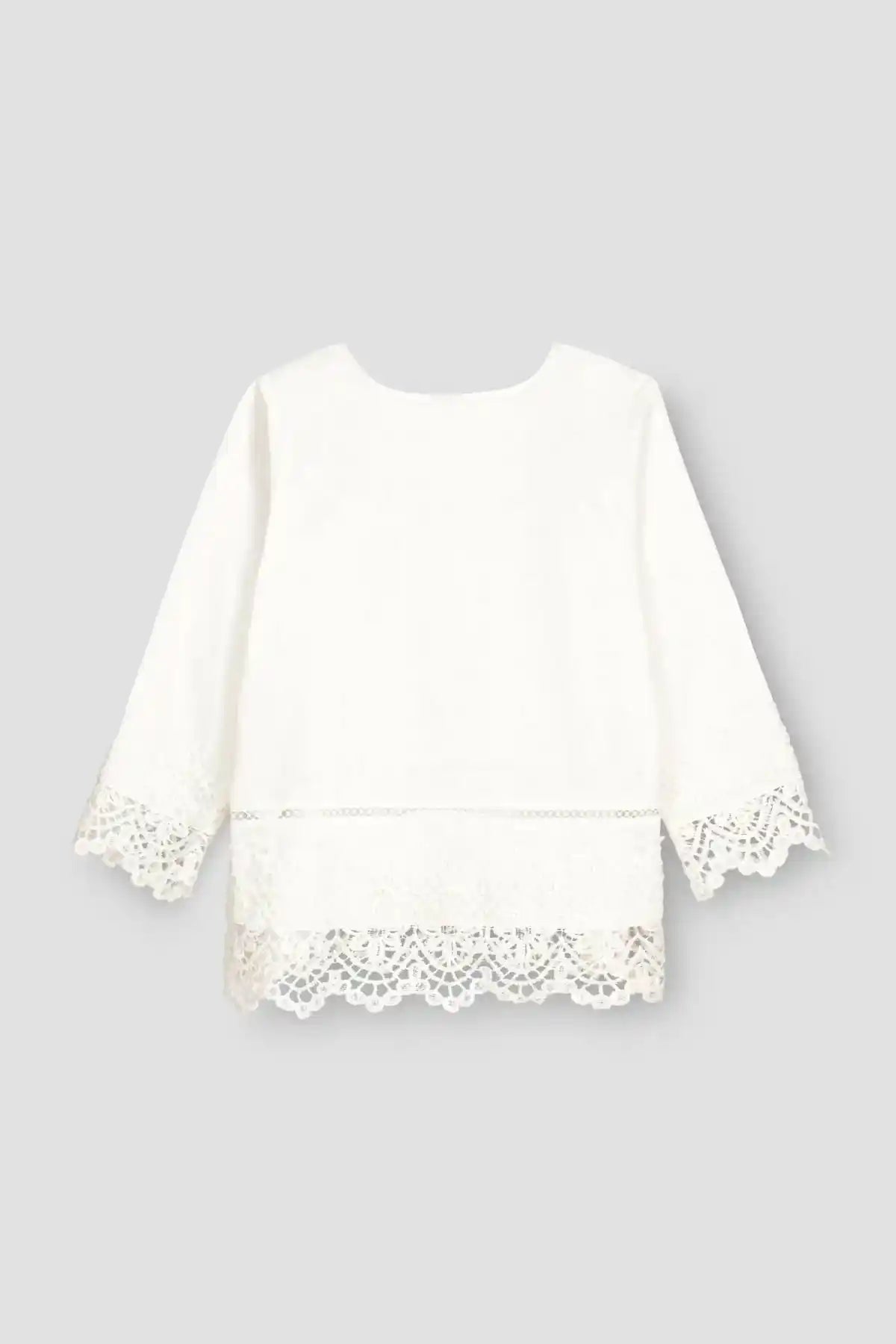 Solid Laces Top