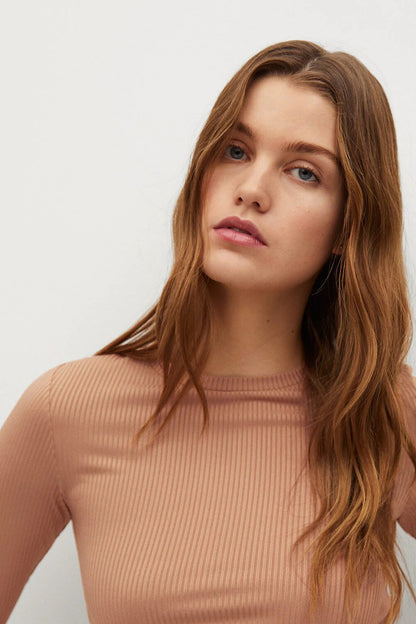Camel ribbed knit crewneck short-sleeve top, fitted silhouette.