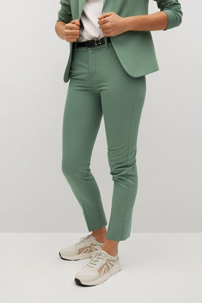 Green blazer and slim trousers set, tailored fit with belt loops and pockets