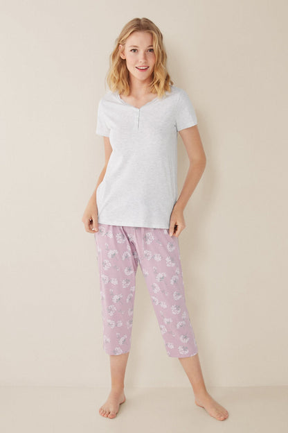 Women'secret heather gray henley pajama top with capri pajama bottoms, short sleeves