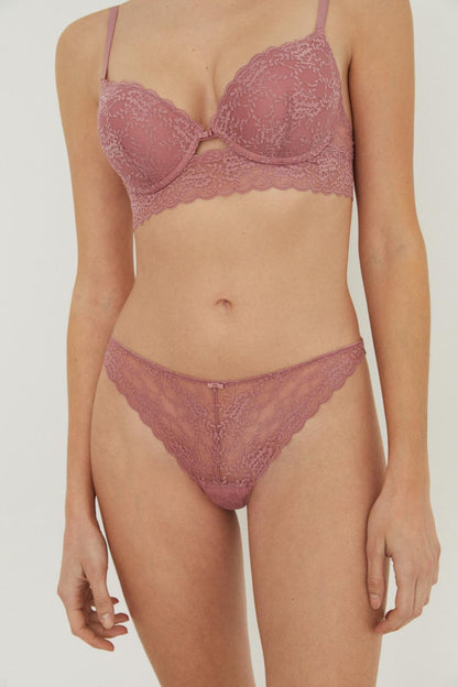 Women'secret pink lace balconette bra and matching thong briefs set