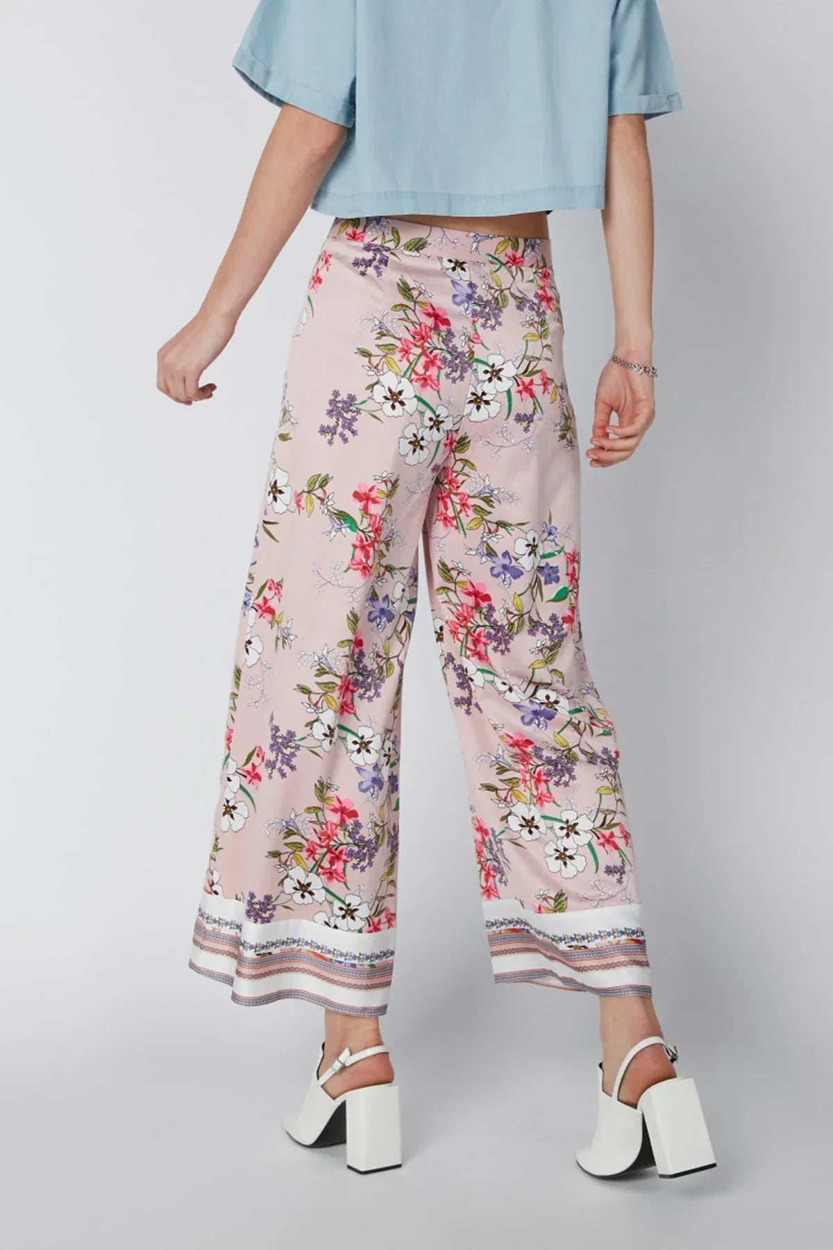 Splash - AK Galleria