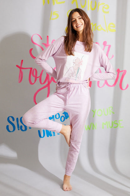 Women'secret purple long-sleeve pajama set, side view with graphic print